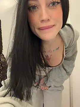 Snapshot of Melissa_crazy chatting on 8, 7, 2026 Melissa crazy online show from 8, 7, 2026