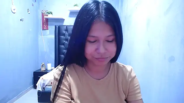 Snapshot of Letty_Plugxo chatting on 11, 5, 2026 Letty Plugxo online show from 11, 5, 2026