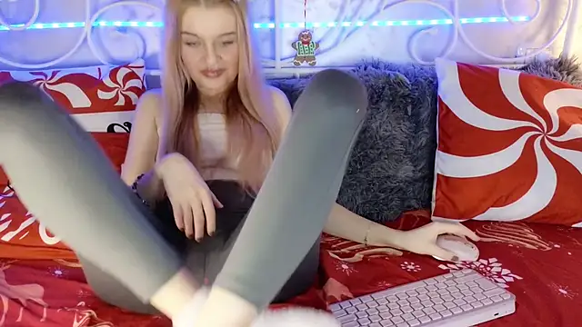 Snapshot of nicollewetpussy chatting on 21, 12, 2024 nicollewetpussy online show from 21, 12, 2024