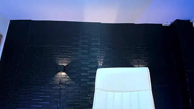 Snapshot of alice_greco chatting on 8, 10, 2025 alice greco online show from 8, 10, 2025