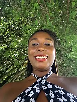 HanaThompson online show from 19, 3, 2025