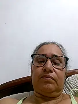 Snapshot of _candi chatting on 10, 4, 2026 candi online show from 10, 4, 2026