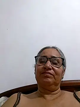 Snapshot of _candi chatting on 15, 4, 2026 candi online show from 15, 4, 2026