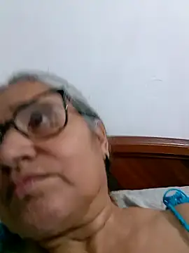 Snapshot of _candi chatting on 18, 4, 2026 candi online show from 18, 4, 2026