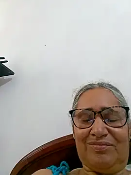 Snapshot of _candi chatting on 18, 4, 2026 candi online show from 18, 4, 2026