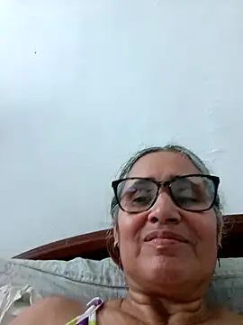 Snapshot of _candi chatting on 19, 4, 2026 candi online show from 19, 4, 2026