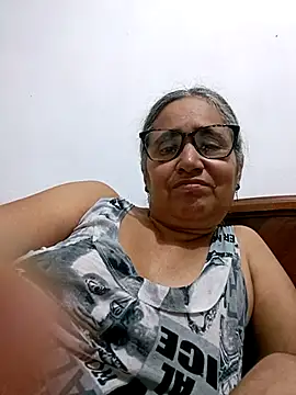 Snapshot of _candi chatting on 21, 4, 2026 candi online show from 21, 4, 2026