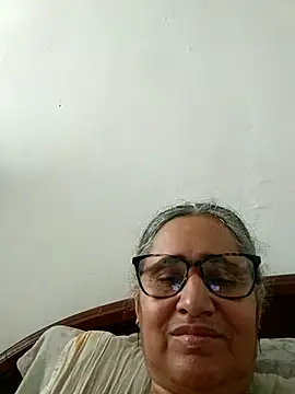 Snapshot of _candi chatting on 24, 4, 2026 candi online show from 24, 4, 2026
