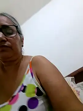 Snapshot of _candi chatting on 25, 4, 2026 candi online show from 25, 4, 2026