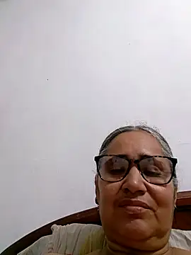 Snapshot of _candi chatting on 28, 4, 2026 candi online show from 28, 4, 2026