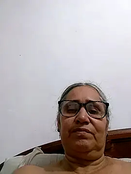 Snapshot of _candi chatting on 29, 4, 2026 candi online show from 29, 4, 2026