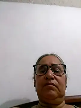 Snapshot of _candi chatting on 29, 4, 2026 candi online show from 29, 4, 2026