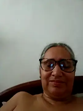 Snapshot of _candi chatting on 1, 5, 2026 candi online show from 1, 5, 2026