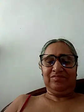 Snapshot of _candi chatting on 3, 5, 2026 candi online show from 3, 5, 2026