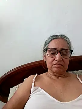 Snapshot of _candi chatting on 11, 5, 2026 candi online show from 11, 5, 2026