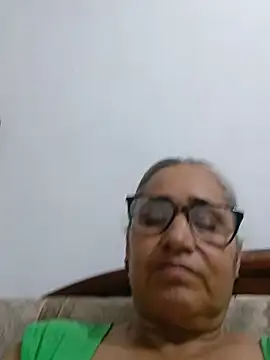 Snapshot of _candi chatting on 25, 5, 2026 candi online show from 25, 5, 2026