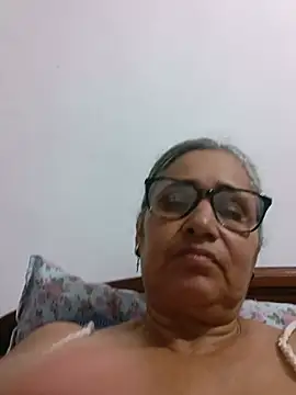 Snapshot of _candi chatting on 4, 6, 2026 candi online show from 4, 6, 2026
