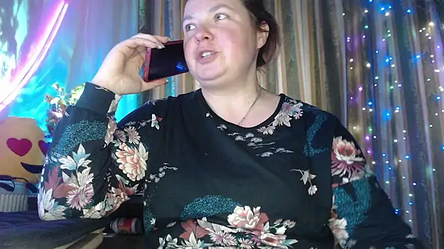 Snapshot of amorelara chatting on 13, 7, 2026 amorelara online show from 13, 7, 2026