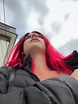 RiriRoseey online show from 12, 10, 2025