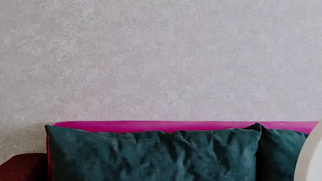 Miss Arwen online show from 5, 12, 2025