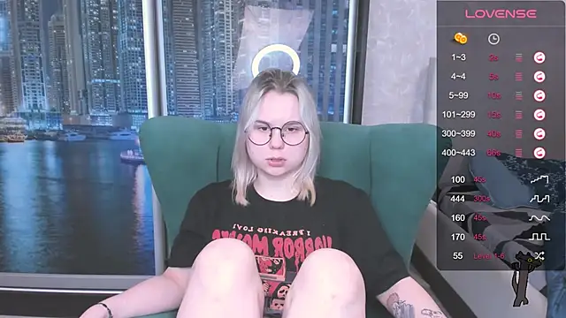 miray kuriyama123 online show from 12, 12, 2024