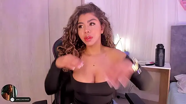 Snapshot of Melina_Ferrer1 chatting on 6, 10, 2025 Melina Ferrer1 online show from 6, 10, 2025