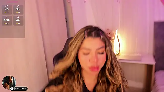 Snapshot of Melina_Ferrer1 chatting on 6, 11, 2025 Melina Ferrer1 online show from 6, 11, 2025