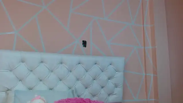 hantonella  online show from 1, 10, 2025