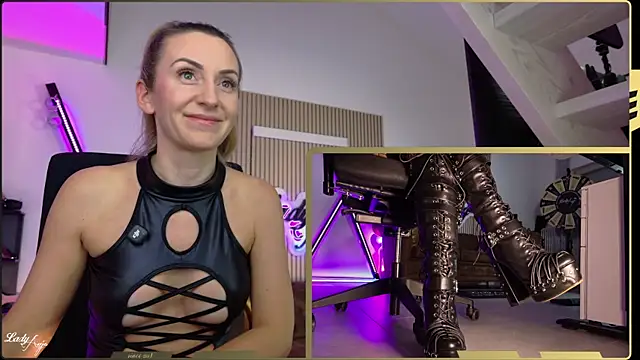 HerrinAnja online show from 10, 2, 2026