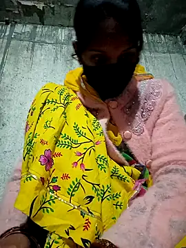 Snapshot of Anushka_Ji chatting on 6, 1, 2025 Anushka Ji online show from 6, 1, 2025