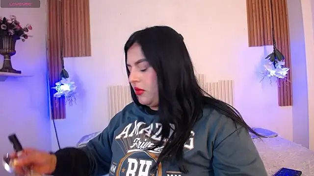 Snapshot of _poison_sweet chatting on 4, 5, 2026 poison sweet online show from 4, 5, 2026