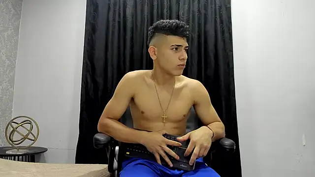 andrew rose  online show from 22, 1, 2025