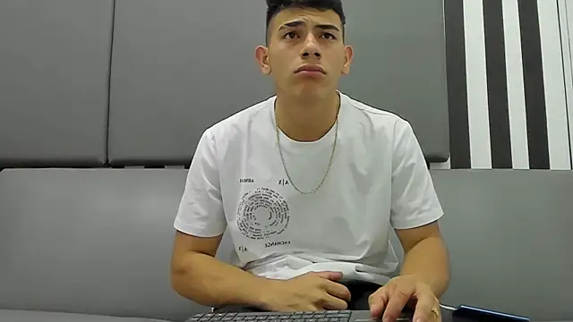 andrew rose  online show from 15, 2, 2025