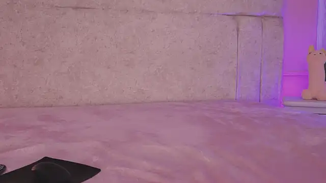 VeronicaMartiin online show from 15, 4, 2026