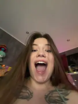 Vikki toriya online show from 28, 7, 2026