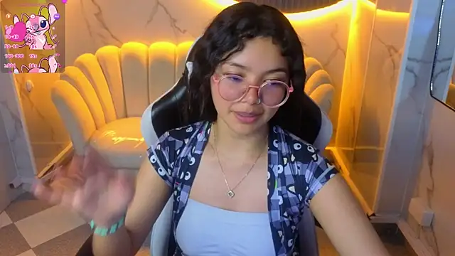 victoria castillo b online show from 2, 3, 2026