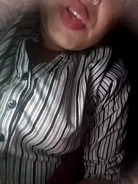 Snapshot of _sonal_sharma chatting on 21, 12, 2025 sonal sharma online show from 21, 12, 2025