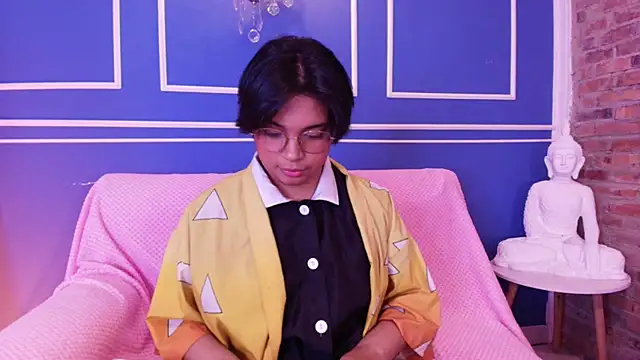 Emmapark  online show from 31, 10, 2025