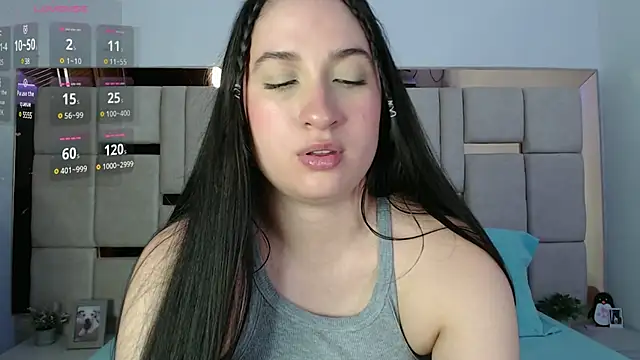 sofiaduque 26 online show from 18, 1, 2025