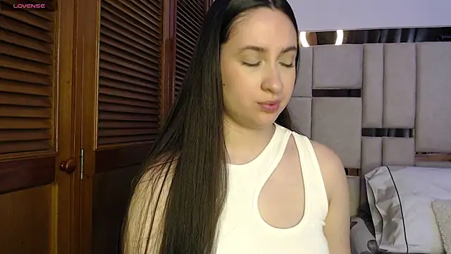 Snapshot of sofiaduque_26 chatting on 3, 6, 2026 sofiaduque 26 online show from 3, 6, 2026