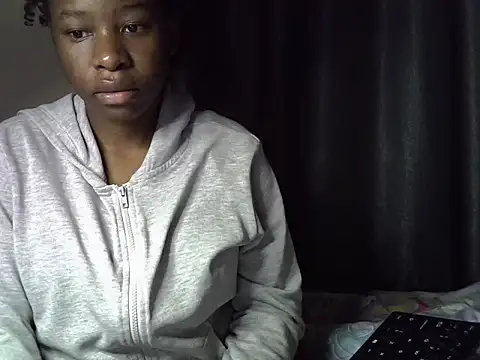 Snapshot of Novah_ chatting on 19, 7, 2026 Novah online show from 19, 7, 2026