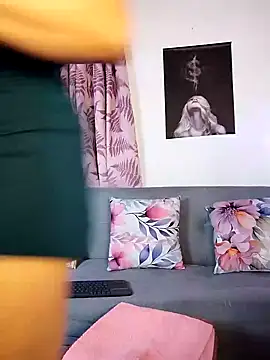 Charlotte Bayron online show from 5, 2, 2025