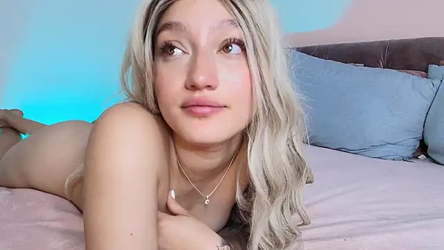 Snapshot of Giaa_Ross chatting on 18, 1, 2025 Giaa Ross online show from 18, 1, 2025