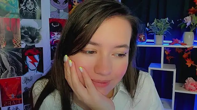 Lina Brownie online show from 13, 12, 2024