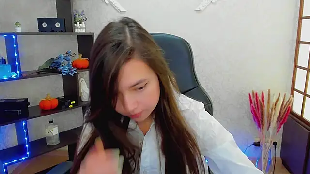 Lina Brownie online show from 22, 12, 2024