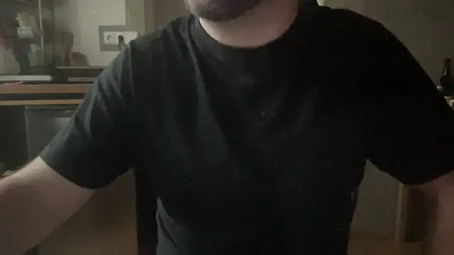 Snapshot of RedDante89 chatting on 8, 3, 2026 RedDante89 online show from 8, 3, 2026