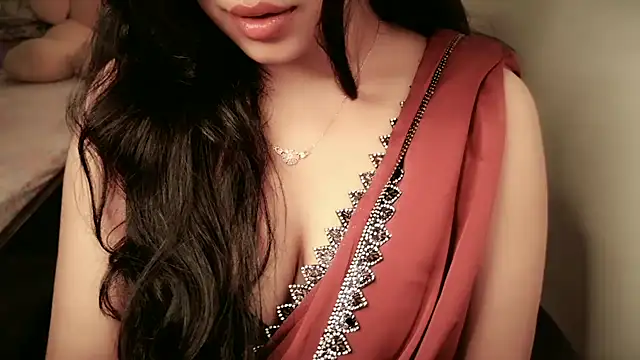 Snapshot of Spice-Summi chatting on 17, 10, 2025 Spice-Summi online show from 17, 10, 2025