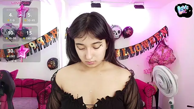 Snapshot of Miss_dolly_ chatting on 1, 11, 2025 Miss dolly online show from 1, 11, 2025