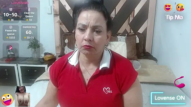 lindaesmeralda online show from 5, 10, 2025