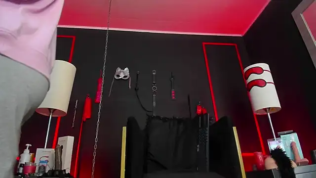 CharlotteScotte online show from 15, 9, 2025